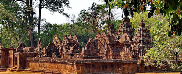 angkor-banteay-srei-green